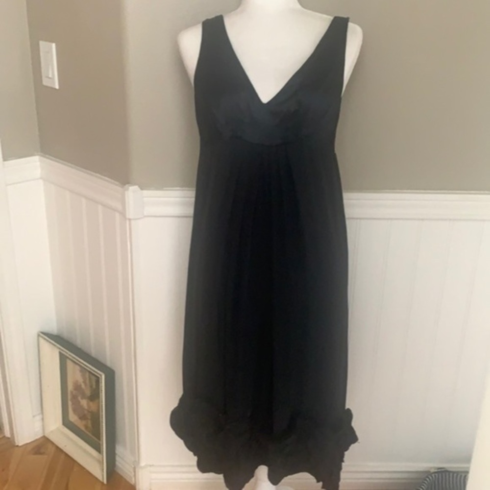 MINT by Jodi Arnold little black sleeveless v neck low back silk dress in size 4
